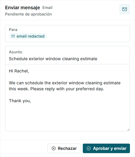 Tarjeta de IMPULSO AI con mensaje pendiente de aprobación, botón Rechazar y botón Aprobar y enviar